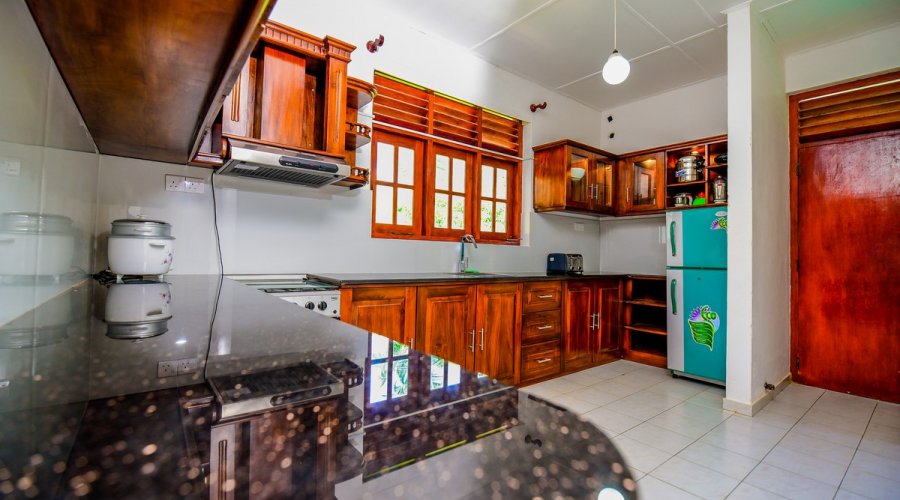 Three-Bedroom Apartment 