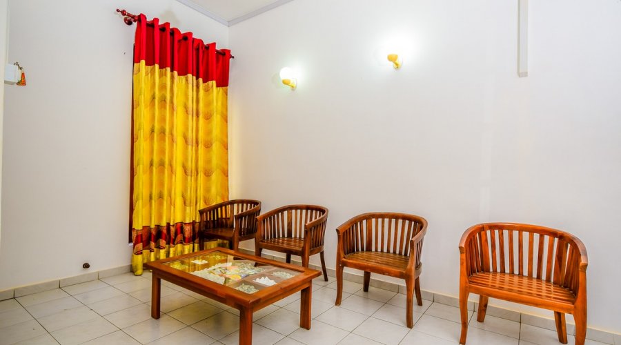 Three-Bedroom Apartment 